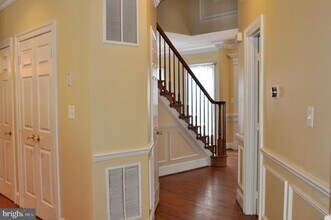 3713 Stonewall Manor Dr in Triangle, VA - Building Photo - Building Photo