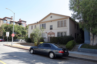 602 S Dunsmuir Ave in Los Angeles, CA - Foto de edificio - Building Photo