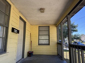 656 NE Lake Dr in Lake City, FL - Building Photo