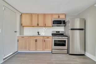 1218 S 15th Dr, Unit 2 Apartamentos