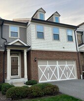 5 Albert Ct in Randolph, NJ - Building Photo