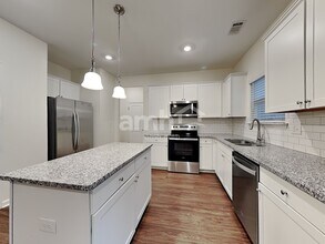 529 Camp dr in Dallas, GA - Foto de edificio - Building Photo