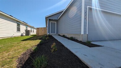 620 Marty Allen Lp in Jarrell, TX - Building Photo - Building Photo