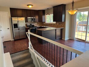 1108 Amberglen Dr in St. Peters, MO - Building Photo - Building Photo