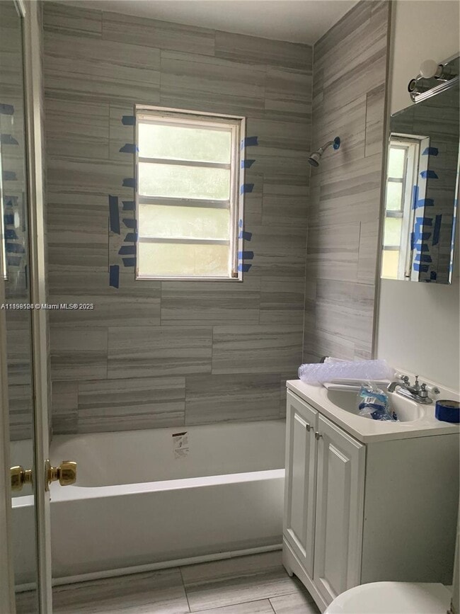 12215 NE 9th Ave in North Miami, FL - Building Photo - Building Photo