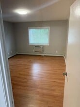 283-435 Oaklawn Ave in Cranston, RI - Building Photo - Building Photo