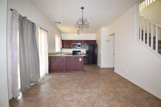 4221 W Maldonado Rd in Phoenix, AZ - Foto de edificio - Building Photo