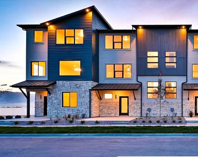 property at 386 S 700 W