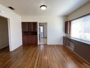 224 N E St in Lompoc, CA - Building Photo - Building Photo