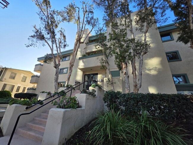 property at 917 Torrance St