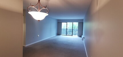 2040 White Birch Rd in Sidney, BC - Building Photo - Building Photo