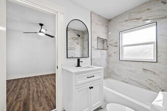 4208 Delhi St in Houston, TX - Building Photo - Building Photo