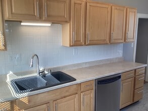 244 W Main St, Unit 2 in Waynesboro, PA - Building Photo - Building Photo