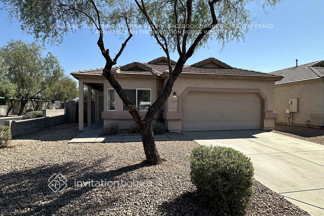 15121 N 29th St in Phoenix, AZ - Building Photo