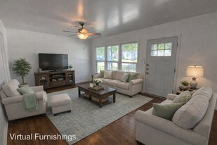 1926 S 55th St in Temple, TX - Building Photo
