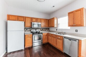 3690 Brookwood Blvd in Rex, GA - Building Photo - Building Photo