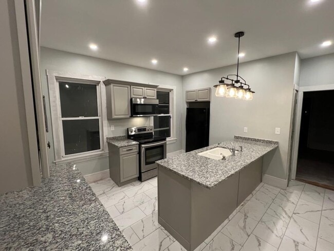 56 State St, Unit 2