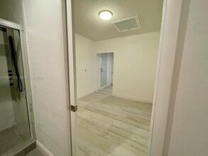 9966 SW 157th St in Miami, FL - Building Photo - Building Photo