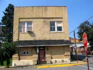 738 Centre St in Freeland, PA - Building Photo