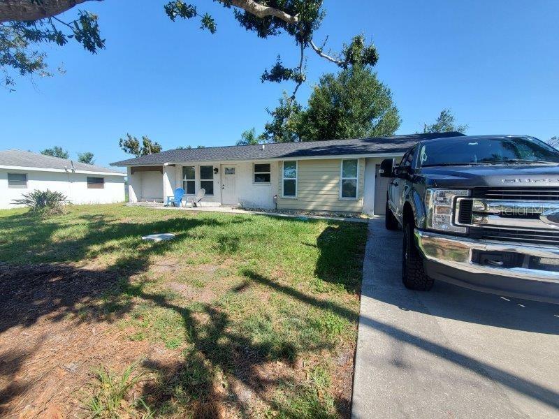 22274 Westchester Blvd in Port Charlotte, FL - Building Photo