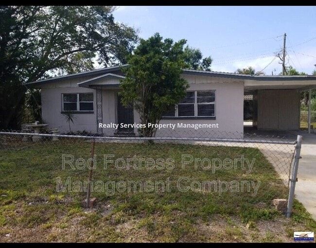 property at 2610 Elmwood St
