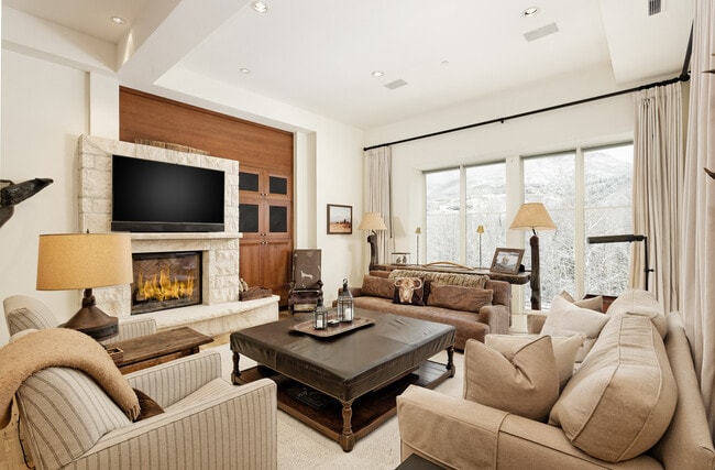 501 Rio Grande Pl