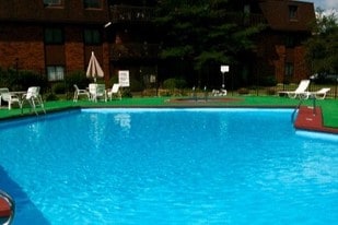 2117 Porte Deleau Ct, Unit 306