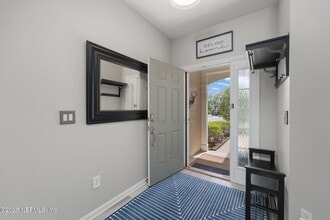 4104 Crownwood Dr in Jacksonville, FL - Building Photo - Building Photo