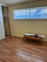 663 Alcatraz Ave, Unit 5 in Oakland, CA - Building Photo
