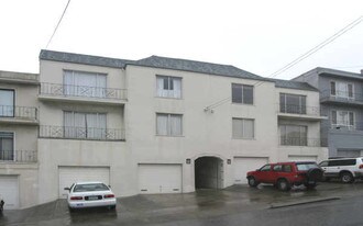 1374-1382 17th Ave Apartments