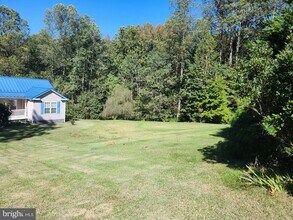 8314 Myrtle Ln in King George, VA - Building Photo - Building Photo