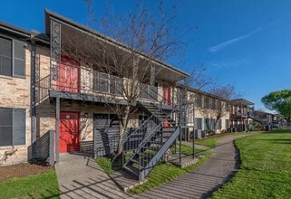 Costa Mesa in Houston, TX - Building Photo - Building Photo