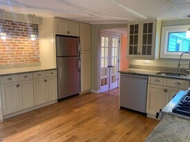 10 Salem St Ave, Unit 2 in Boston, MA - Building Photo