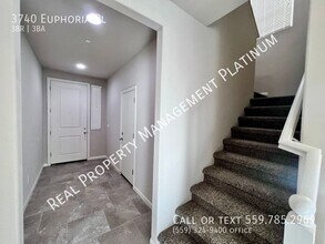 3740 Euphoria Wy in Clovis, CA - Building Photo - Building Photo