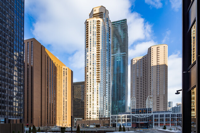 Park Millennium in Chicago, IL - Building Photo - Building Photo