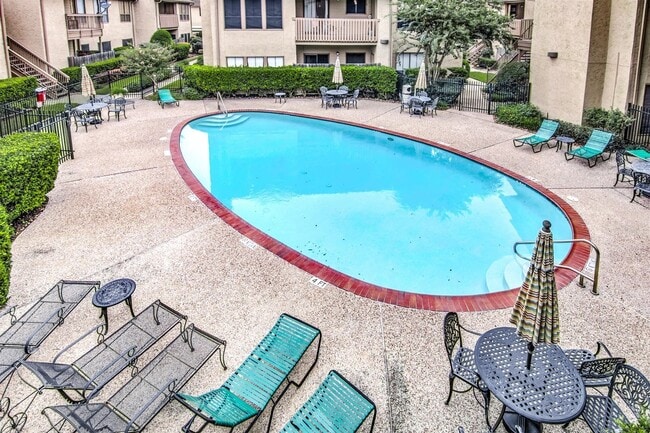 5001 Lamonte Ln in Houston, TX - Building Photo - Building Photo