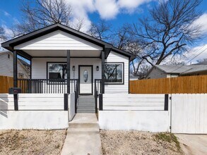 2308 Santa Maria St in Austin, TX - Building Photo - Building Photo