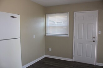 803 N Key Blvd in Midwest City, OK - Building Photo - Building Photo