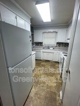 100 Pinebrook Rd in Spartanburg, SC - Building Photo - Building Photo