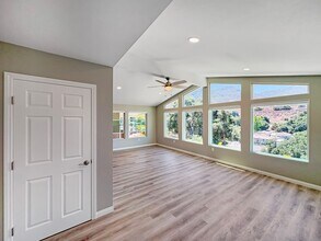 8975 Lawrence Welk Dr in Escondido, CA - Building Photo - Building Photo
