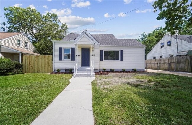 2208 Silbert Rd in Norfolk, VA - Building Photo - Building Photo