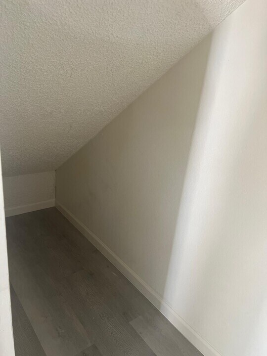 686 Woodcrest Dr in Lake Elsinore, CA - Building Photo