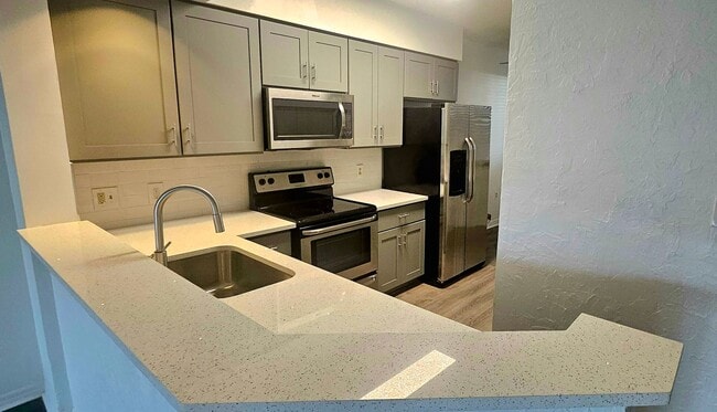 401 E Robinson St in Orlando, FL - Building Photo - Building Photo