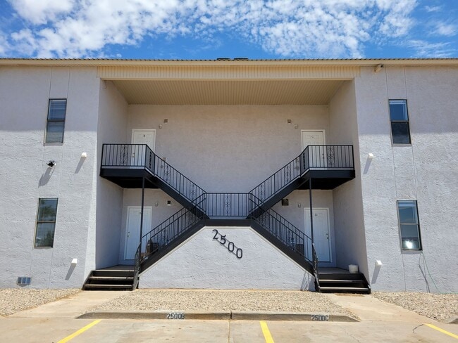 property at 2520 E 7th St