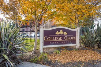 College Grove Apartments in Sacramento, CA - Building Photo - Building Photo