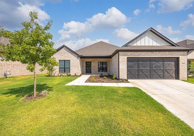 351 Community Dr in Lavon, TX - Foto de edificio