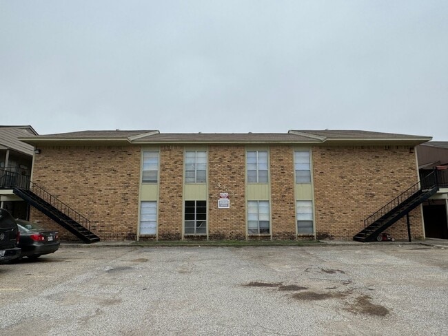 4308 Lake Rd, Unit # E