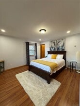 287 NY-32 in Woodbury, NY - Building Photo - Building Photo