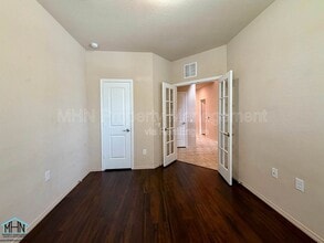 5811 Tranquil Dawn in San Antonio, TX - Building Photo - Building Photo