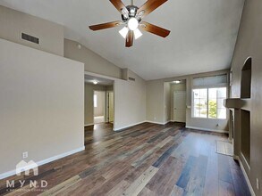 3829 Intermezzo Way in North Las Vegas, NV - Building Photo - Building Photo